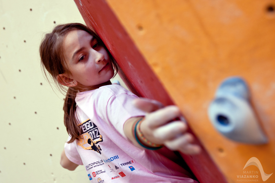 vertigo, open, lezecke, centrum, boulder, bouldering, umela, stena, boulder, pretek